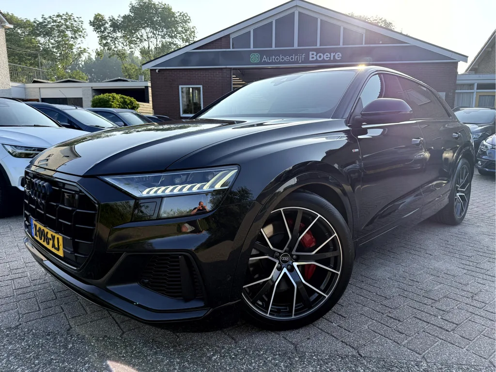 Audi Q8 (2021) — foto 1