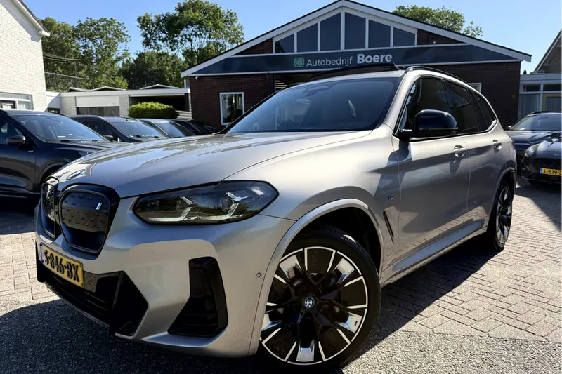BMW iX3 (2022)