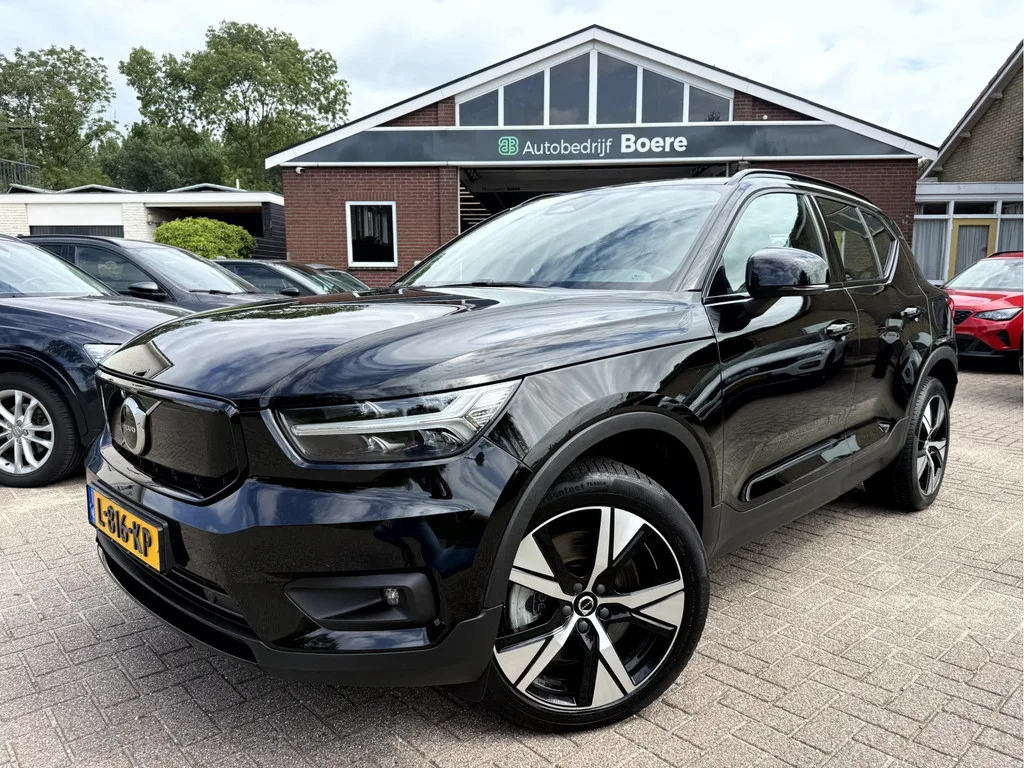 Volvo XC40 (2021) — foto 1