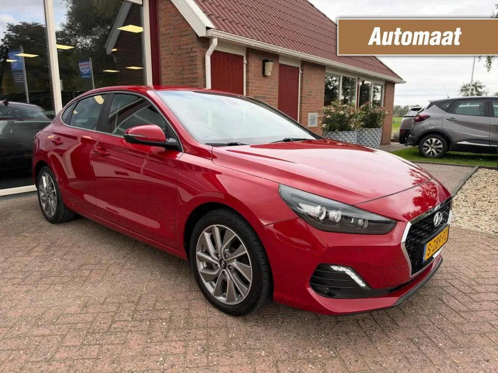 Hyundai i30 (2020) — foto 1