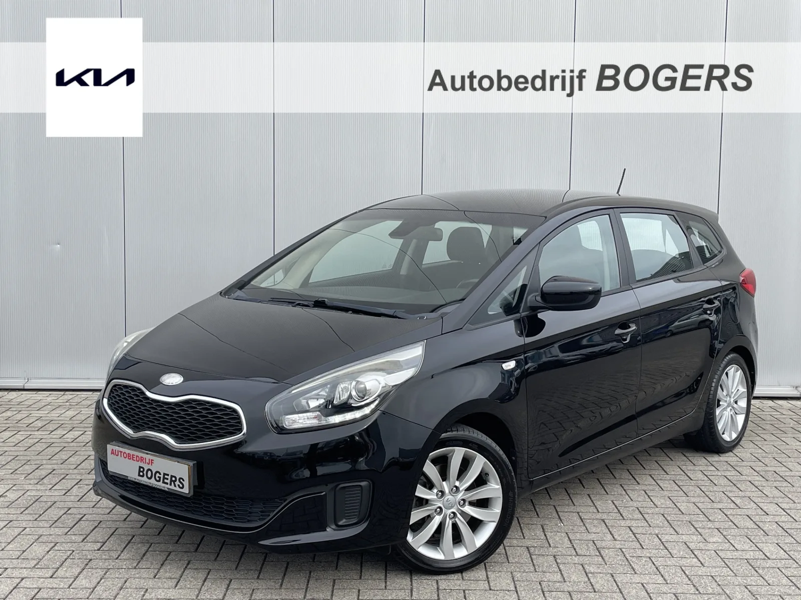 Kia Carens (2013) — foto 1