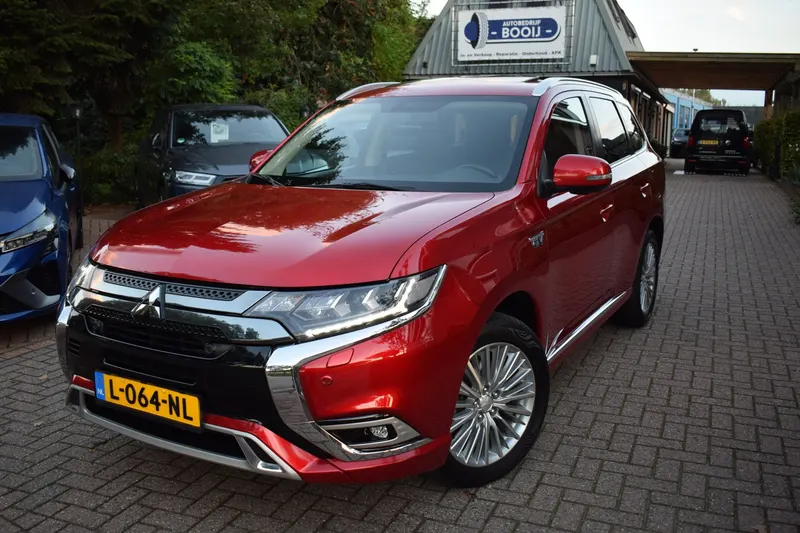 Mitsubishi Outlander (2021)