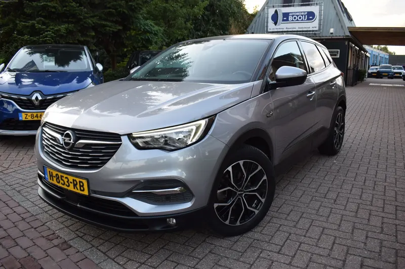 Opel Grandland X (2018)