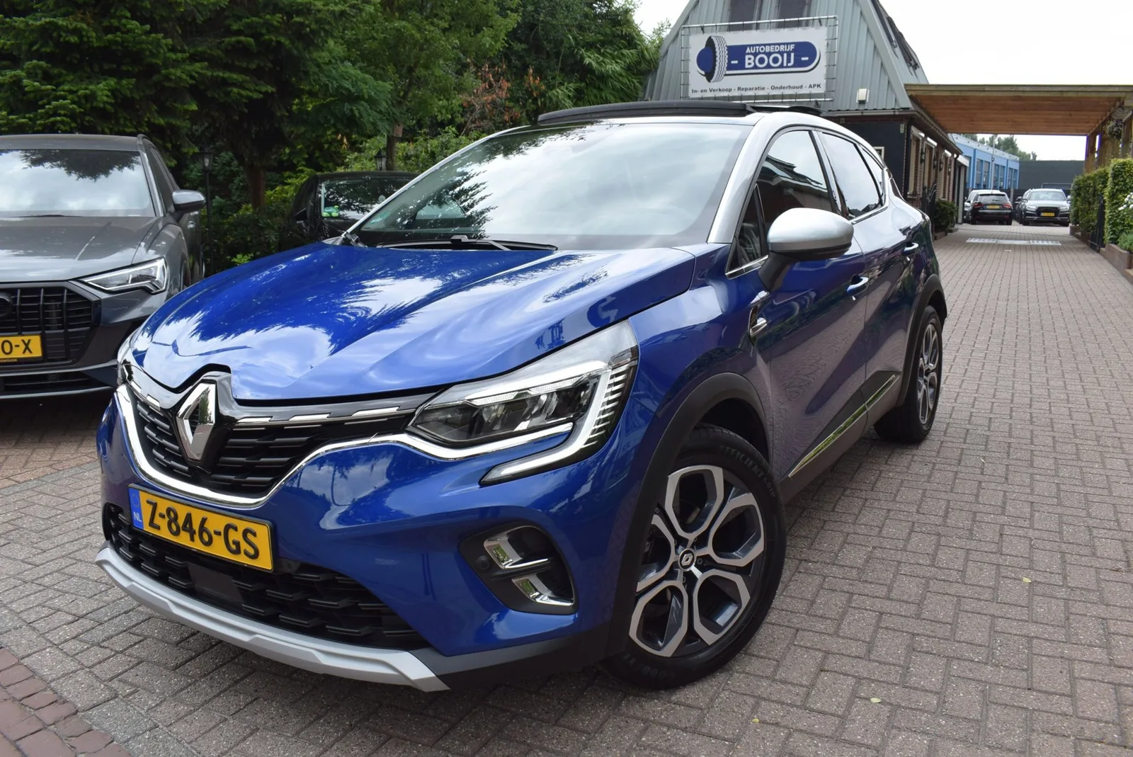 Renault Captur (2024) — foto 1