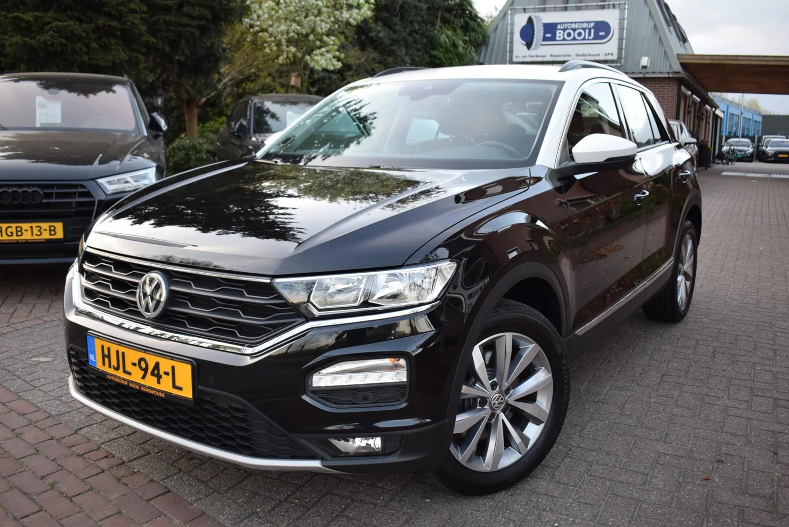 Volkswagen T-Roc (2018) — foto 1