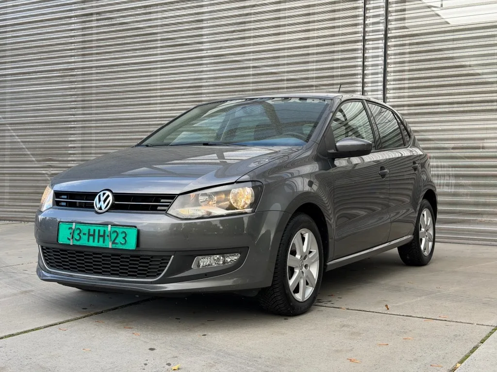 Volkswagen Polo (2012) — foto 1