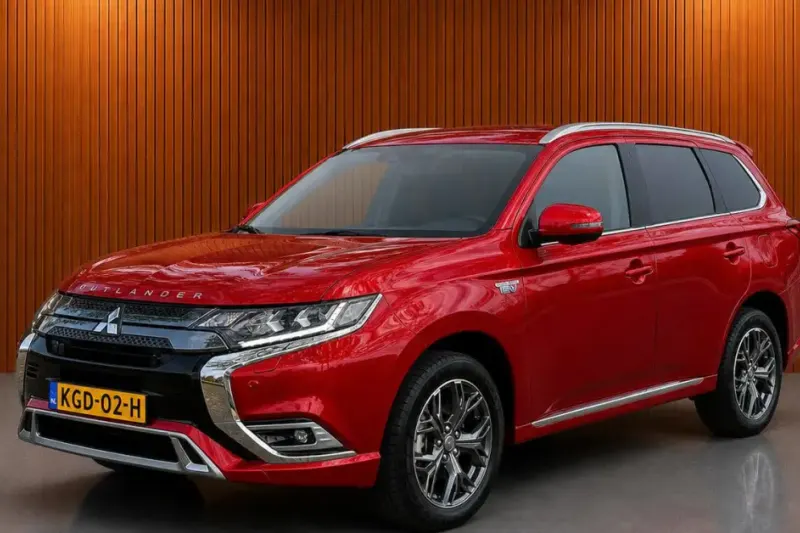 Mitsubishi Outlander (2020)