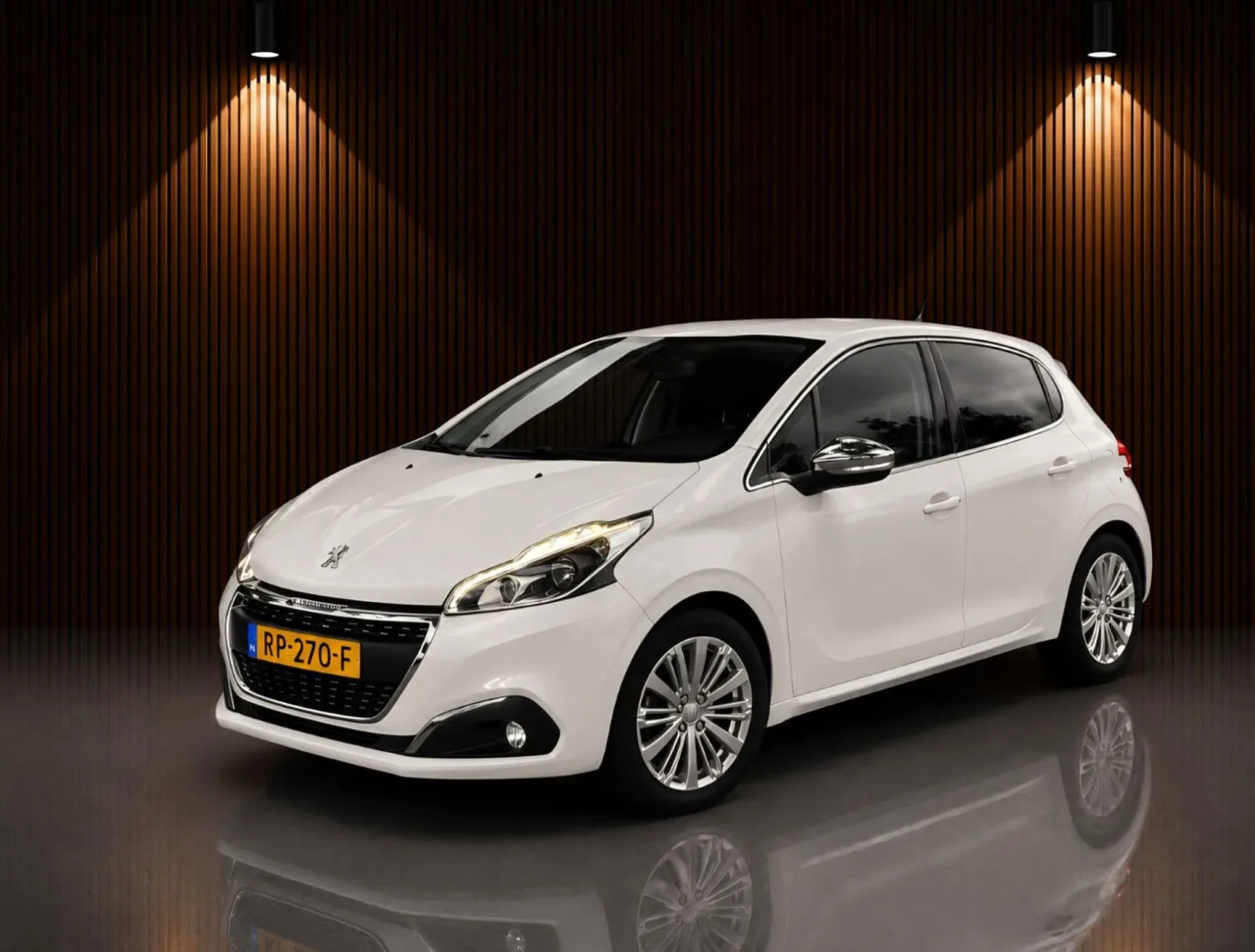 Peugeot 208 (2017) — foto 1