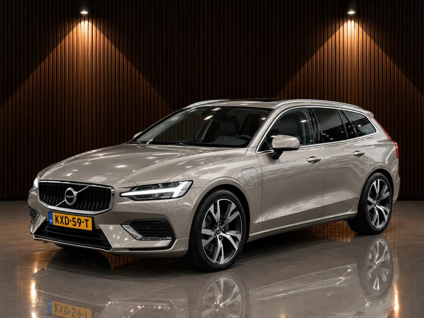 Volvo V60 (2021) — foto 1
