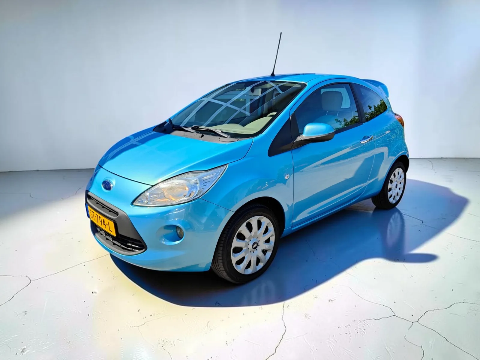 Ford Ka (2010) — foto 1