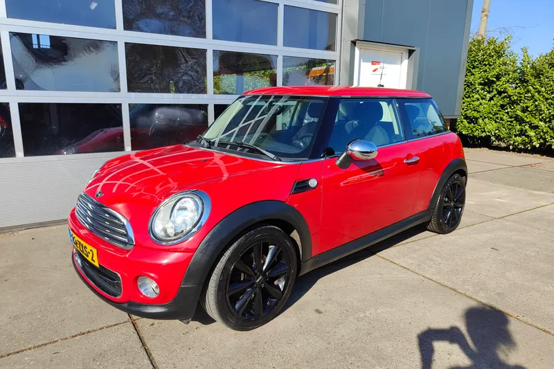 MINI One (2013)