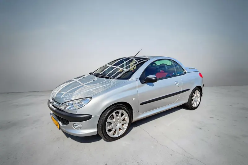 Peugeot 206 (2002)