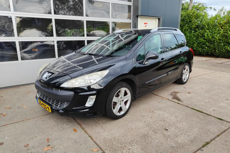 Peugeot 308 (2011)