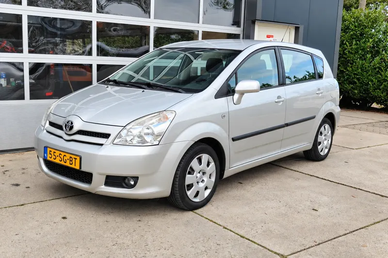 Toyota Verso (2006)