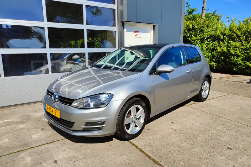 Volkswagen Golf (2014)