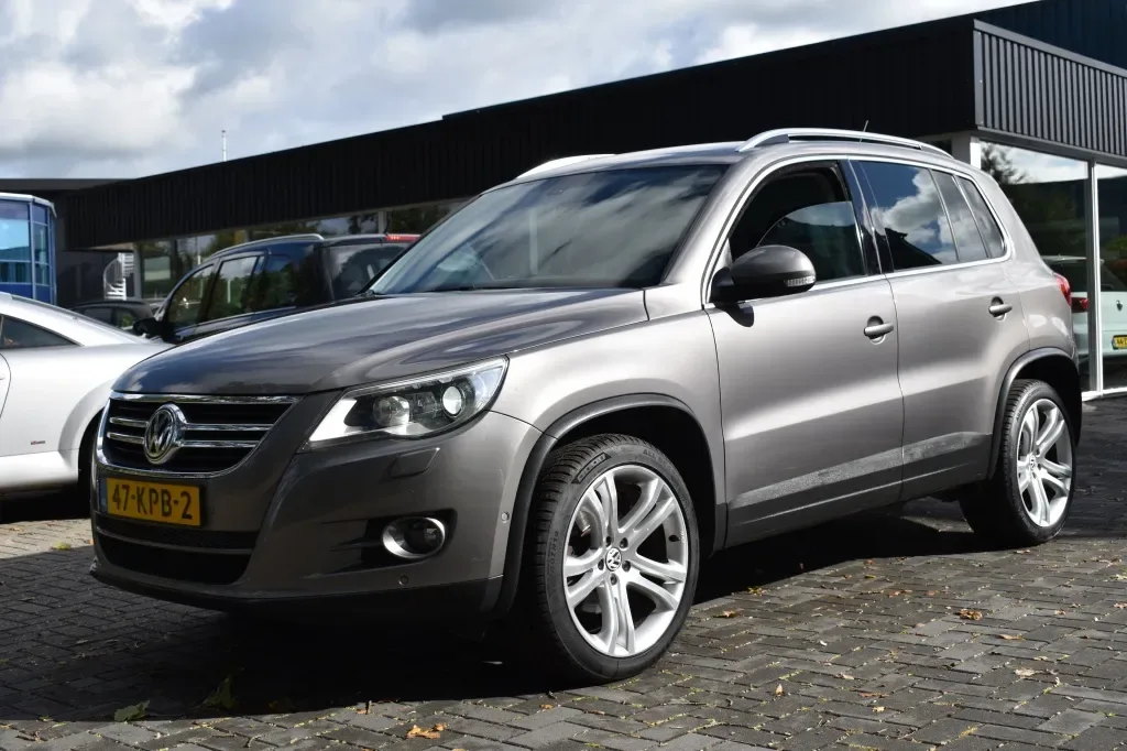 Volkswagen Tiguan (2010) — foto 1