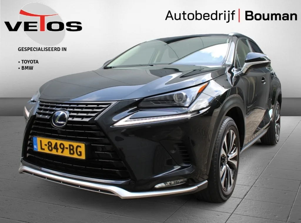 Lexus NX (2021) — foto 1