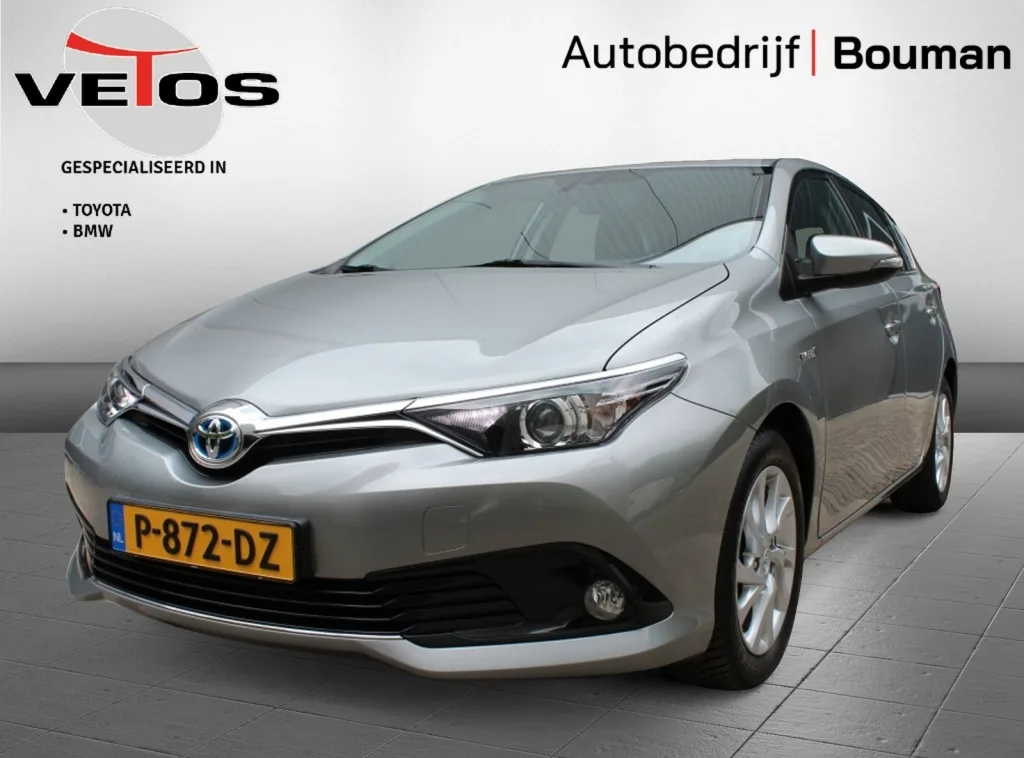 Toyota Auris (2016) — foto 1