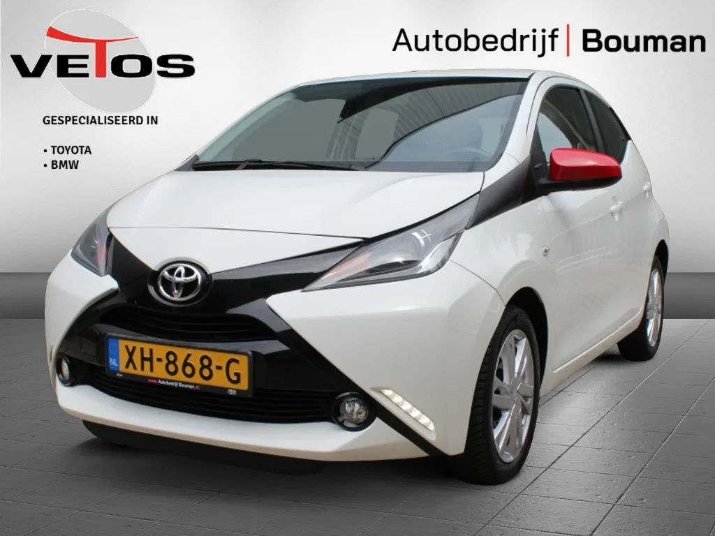 Toyota Aygo (2015) — foto 1