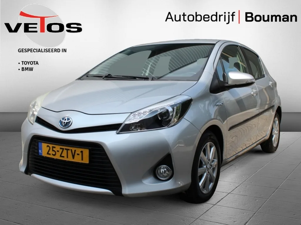 Toyota Yaris (2013) — foto 1