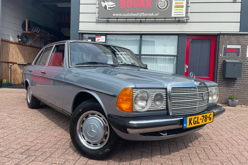 Mercedes-Benz 200-Serie (1981)