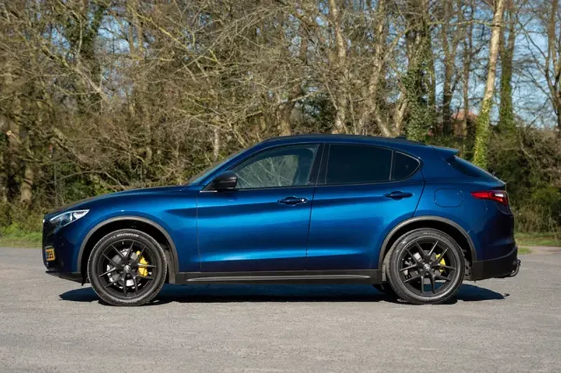 Alfa Romeo Stelvio (2019)