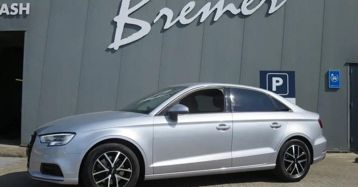 Audi A3 (2017) — foto 1