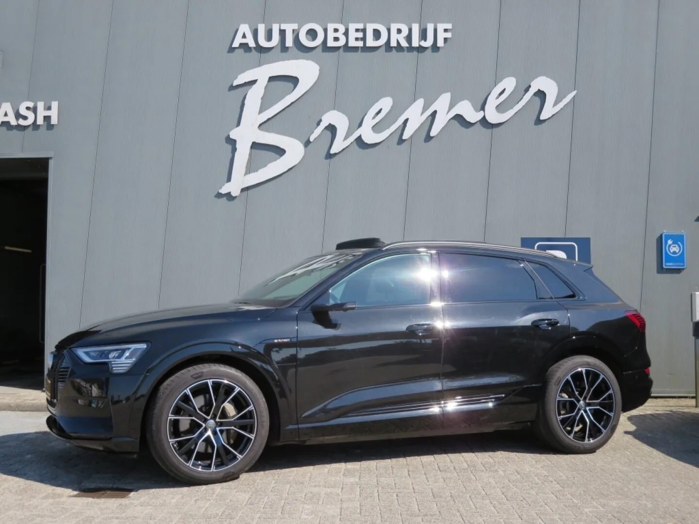 Audi e-tron (2019) — foto 1