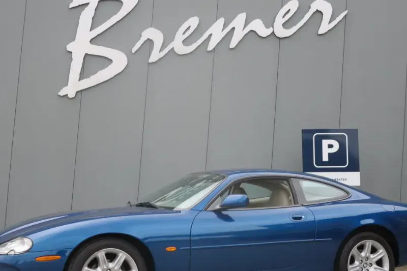 Jaguar XK (1996)