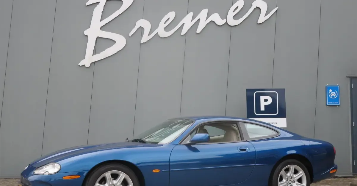 Jaguar XK (1996) — foto 1