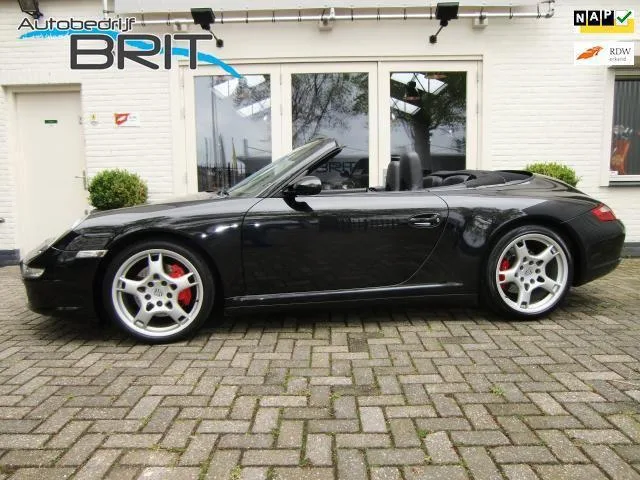 Porsche 911 (2005) — foto 1