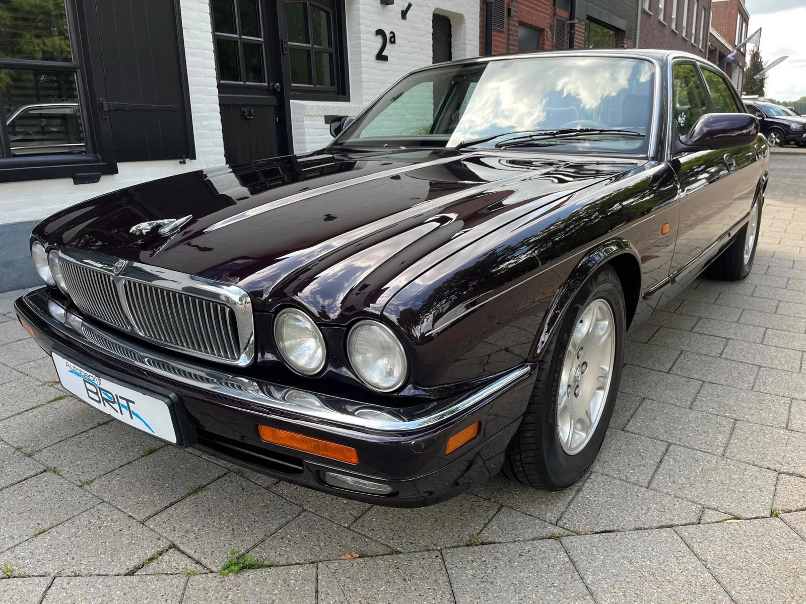 Jaguar XJ (1995) — foto 1