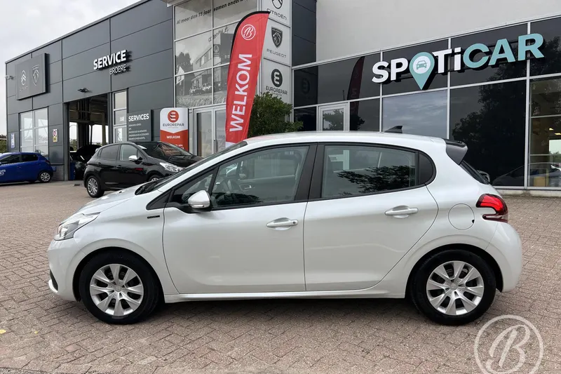 Peugeot 208 (2018)