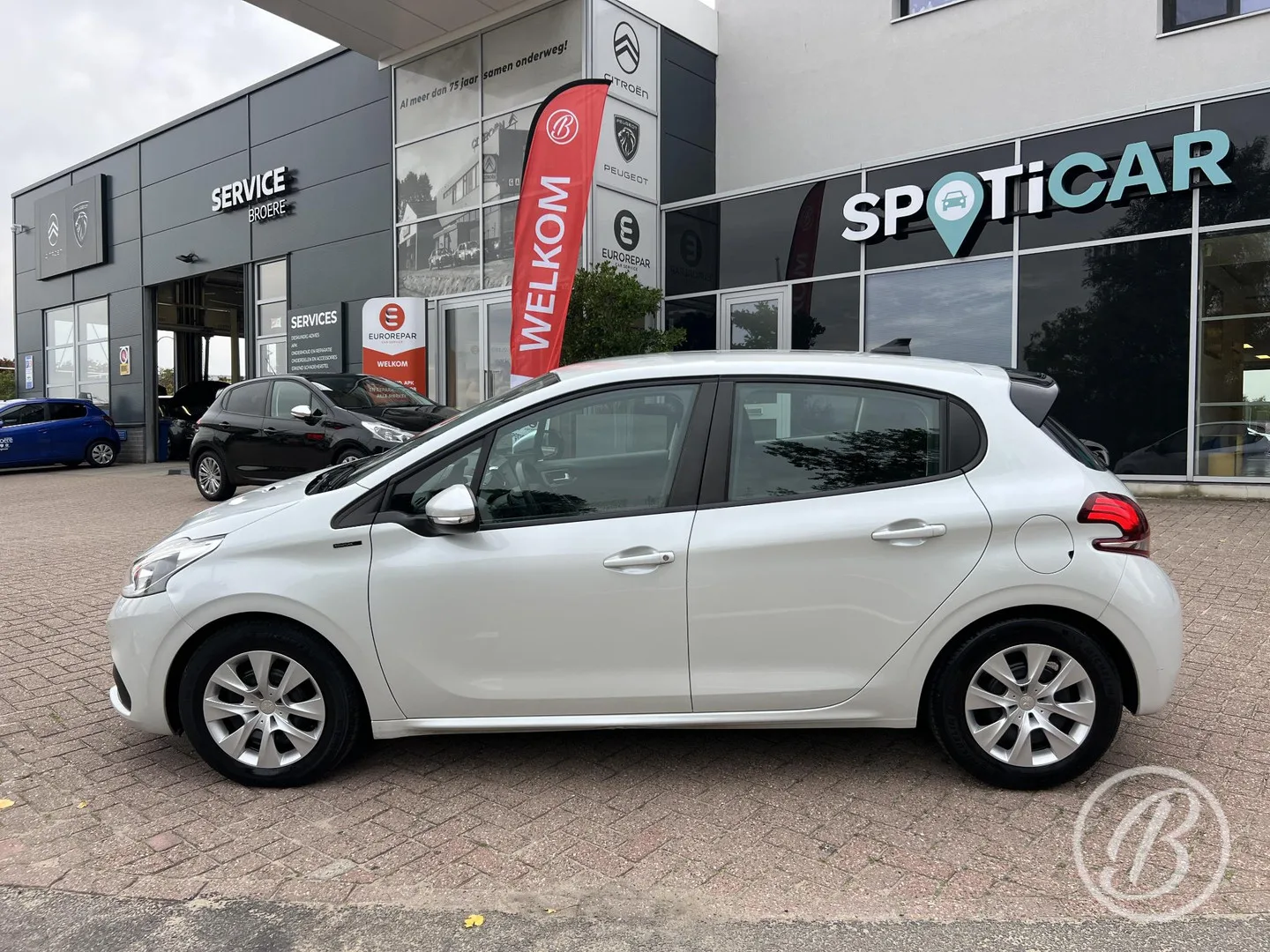 Peugeot 208 (2018) — foto 1