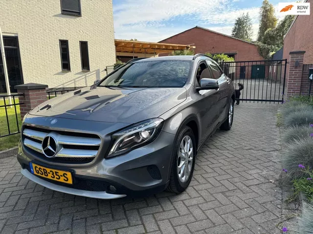 Mercedes-Benz GLA-Klasse (2014) — foto 1