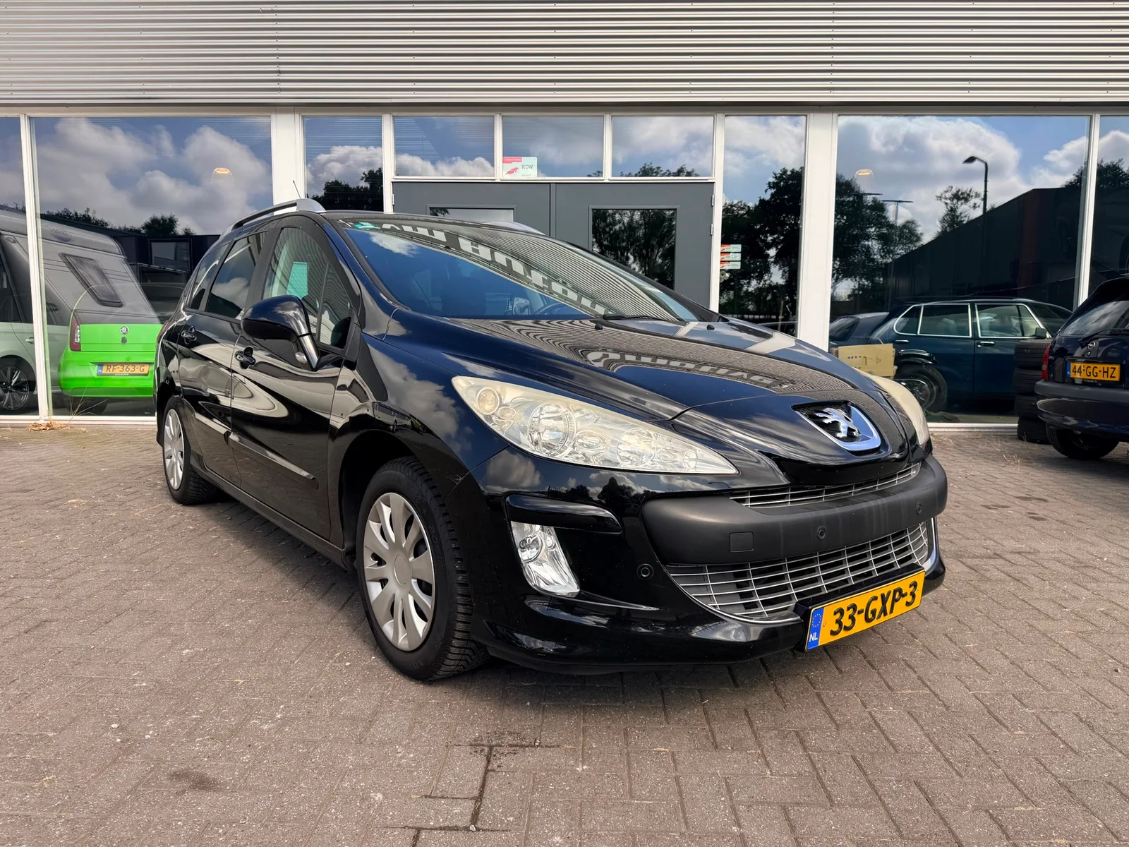 Peugeot 308 (2008) — foto 1