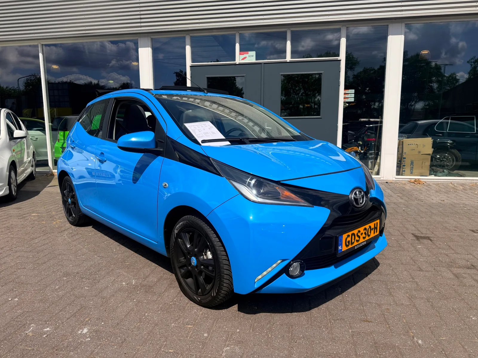 Toyota Aygo (2017) — foto 1
