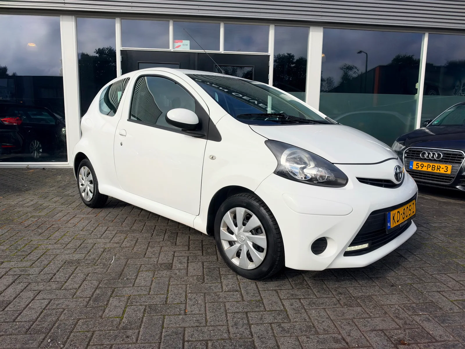 Toyota Aygo (2013) — foto 1