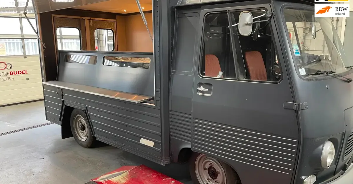 Peugeot J7 (1975) — foto 1