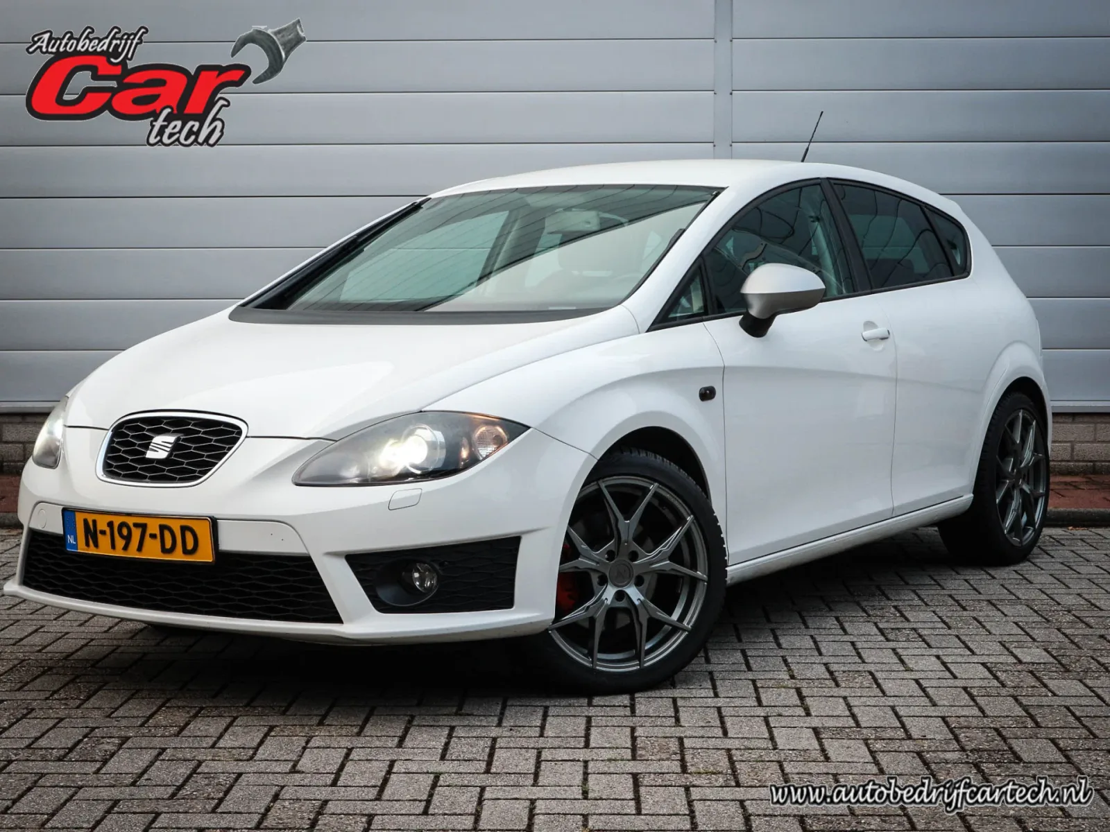 SEAT Leon (2011) — foto 1