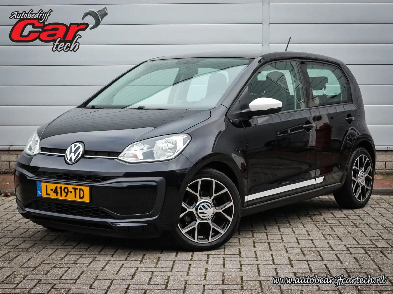 Volkswagen Up! (2017) — foto 1