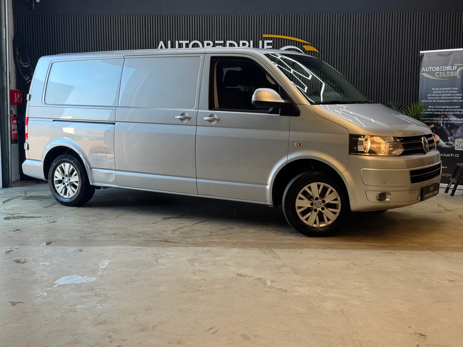 Volkswagen Transporter (2015) — foto 1