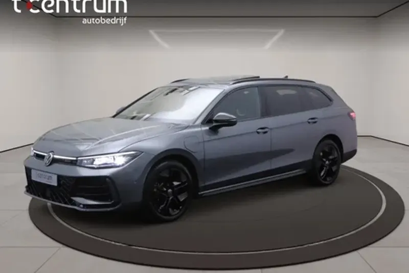 Volkswagen Passat (2025)