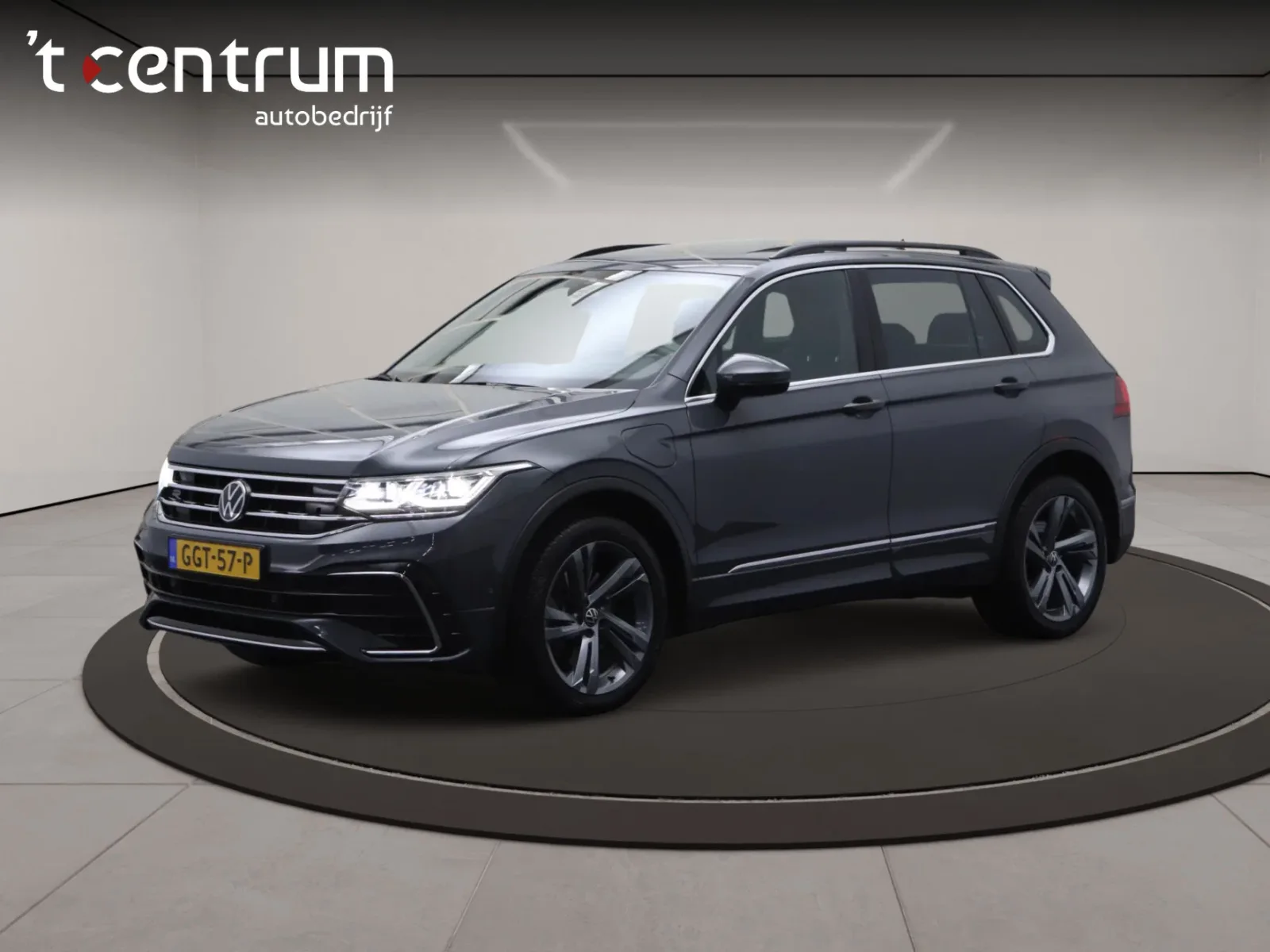 Volkswagen Tiguan (2023) — foto 1