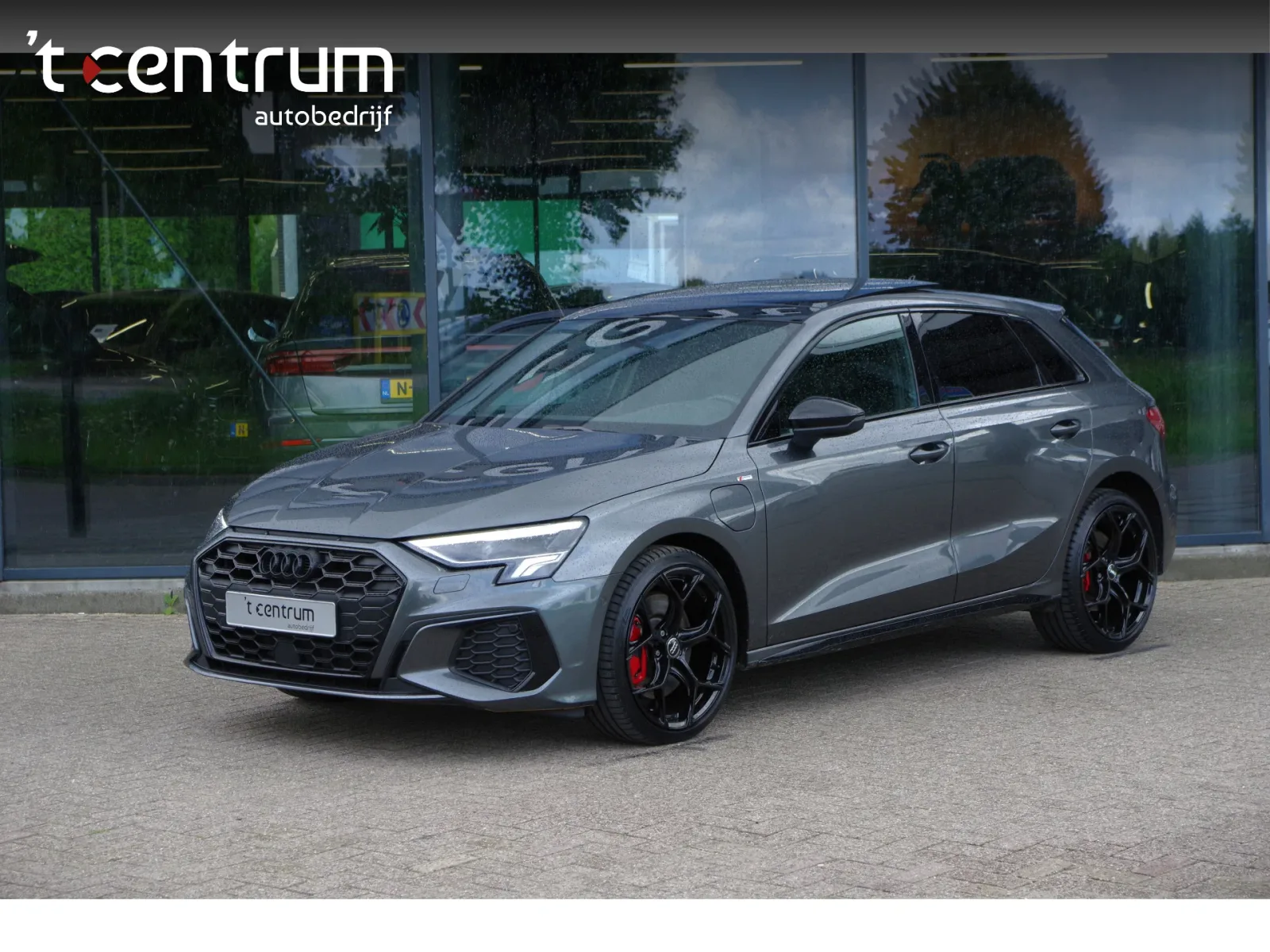 Audi A3 (2023) — foto 1