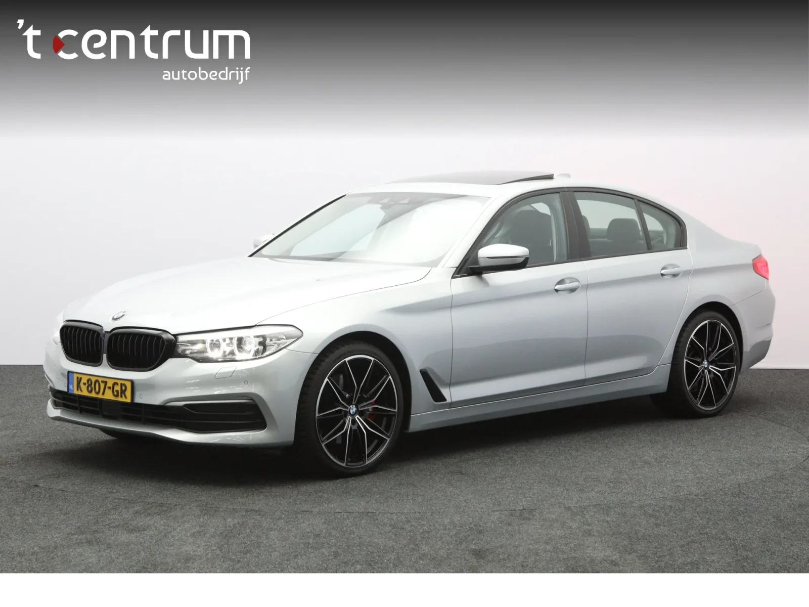 BMW 5-Serie (2017) — foto 1