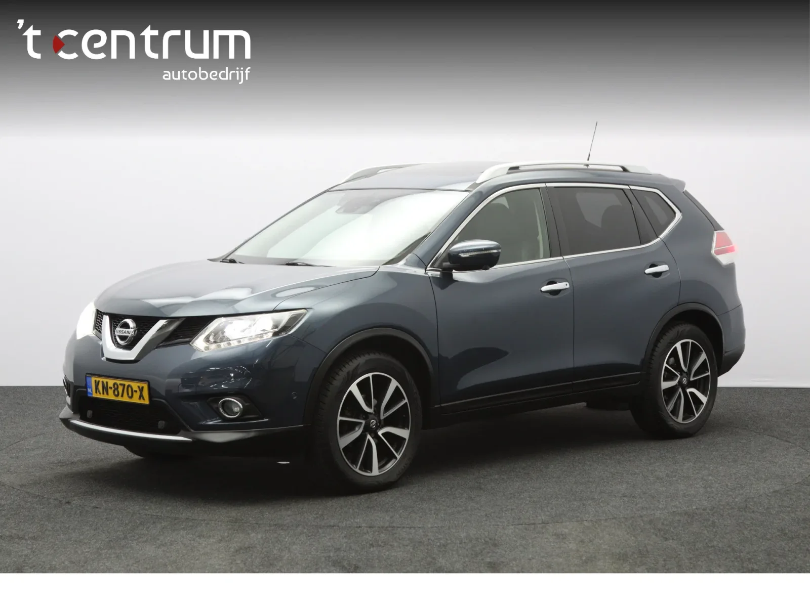 Nissan X-Trail (2016) — foto 1