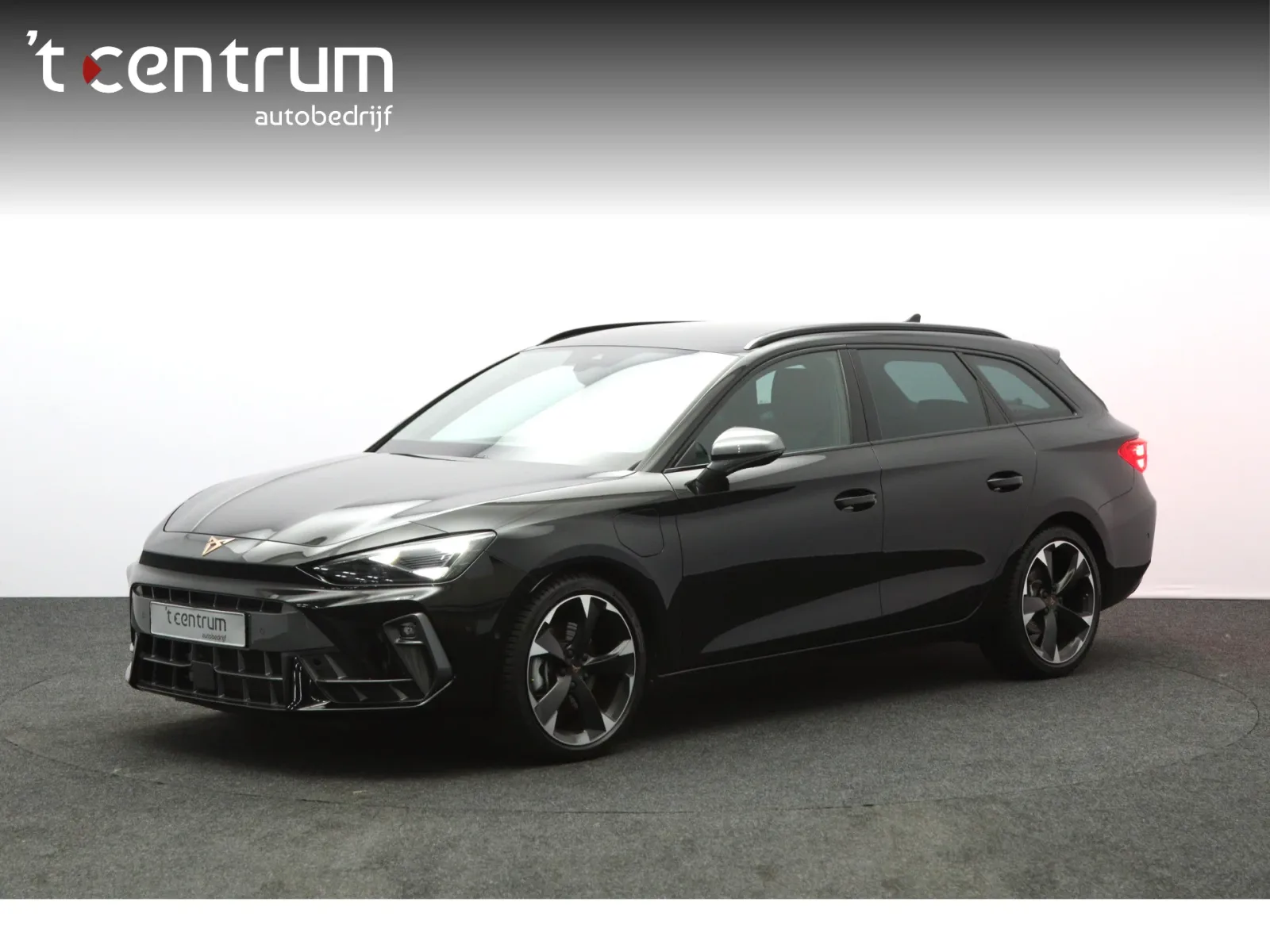 CUPRA Leon (2025) — foto 1