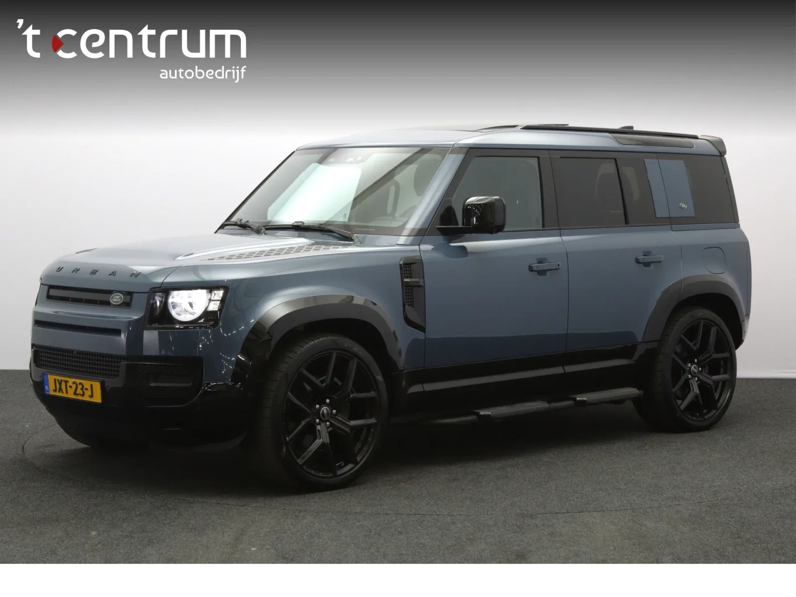 Land Rover Defender (2022) — foto 1