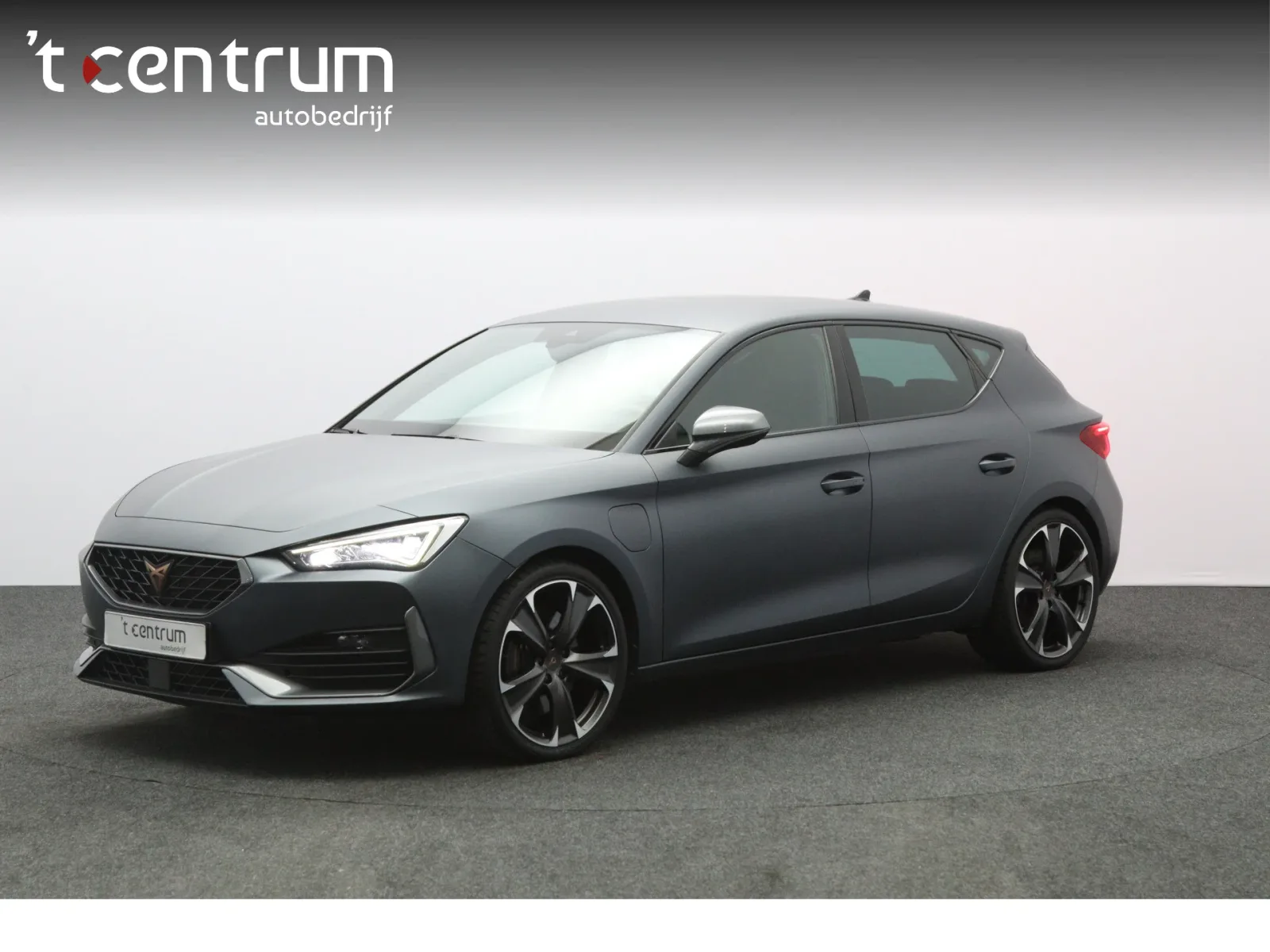 CUPRA Leon (2023) — foto 1